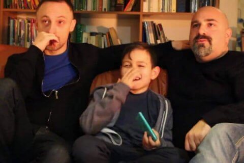 Mau e Giò per la stepchild col piccolo Simone: da Napoli un nuovo video - giuseppe bucci video base - Gay.it
