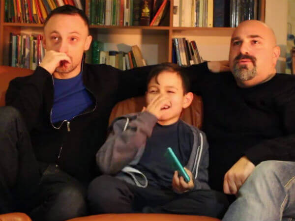 Mau e Giò per la stepchild col piccolo Simone: da Napoli un nuovo video
