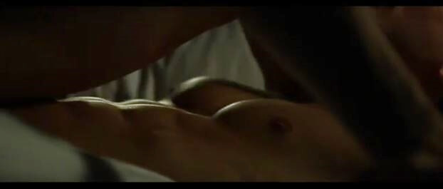 Matt Doyle: passionale amore gay nel video di "Moment"