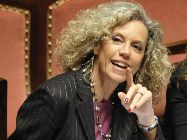 Monica Cirinnà: ho sbagliato per essermi fidata dei 5 Stelle, lascio la politica