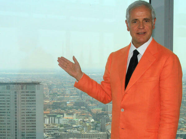 Formigoni e gli insulti omofobi (da chi fa l'isterica in aeroporto) - roberto formigoni arancione base - Gay.it
