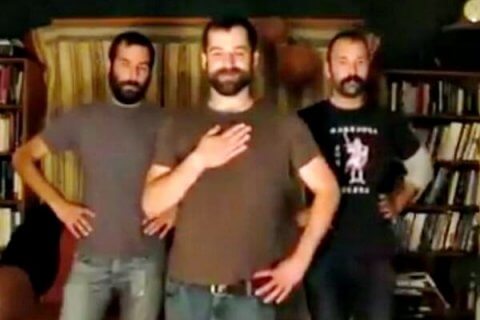 Tre uomini gay favolosi in una parodia di "Say A Little Prayer" - say A little prayer for you - Gay.it