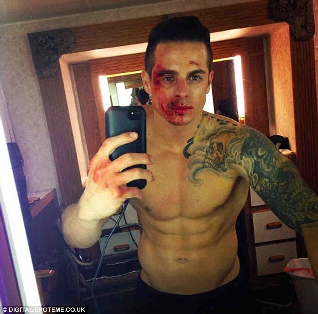 Casper_Smart_fisico_sexy