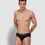 andrea_preti_fisico_sexy_isola_dei_famosi - Thumbnail