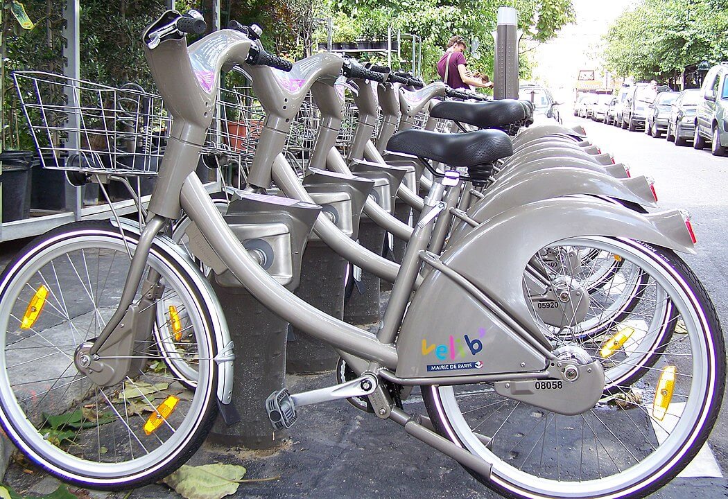 noleggio biciclette parigi, guida parigi gay