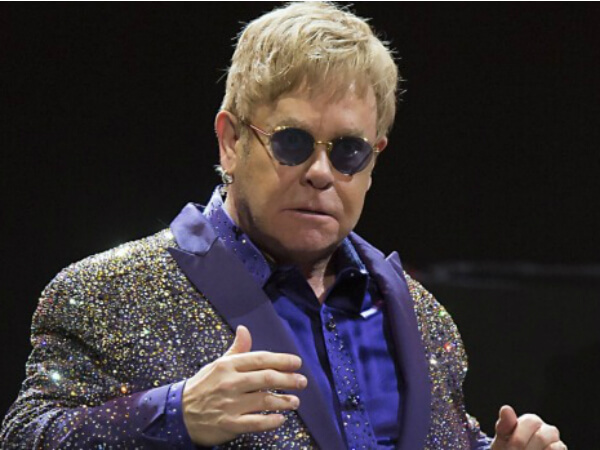Paura per Elton John: ha rischiato di morire - Gay.it