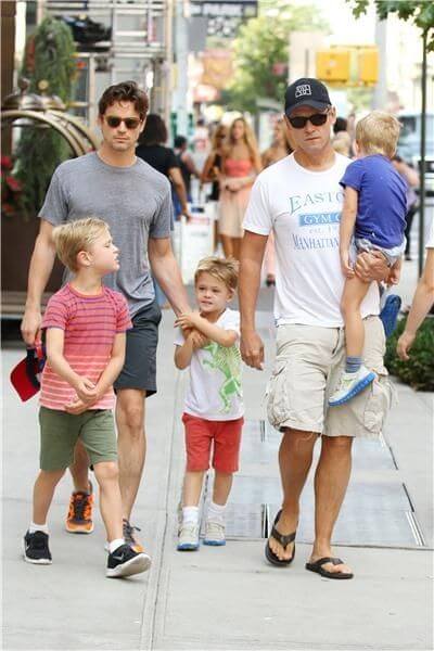 Buona festa del papà gay: la gallery dei 10 papà più famosi