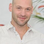 girls_dill_corey_stoll - Thumbnail
