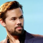 girls_elijah_andrew_rannells - Thumbnail