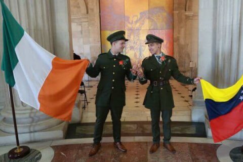 Irlanda: coppia gay si sposa come se fosse nel 1916! - irish wedding - Gay.it