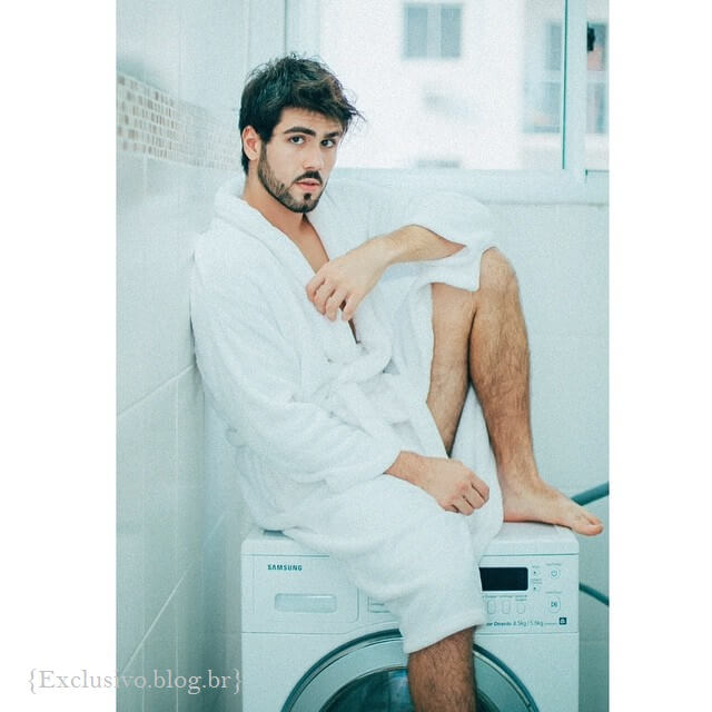 juliano_laham_BBB16_fisico_sexy_nudo