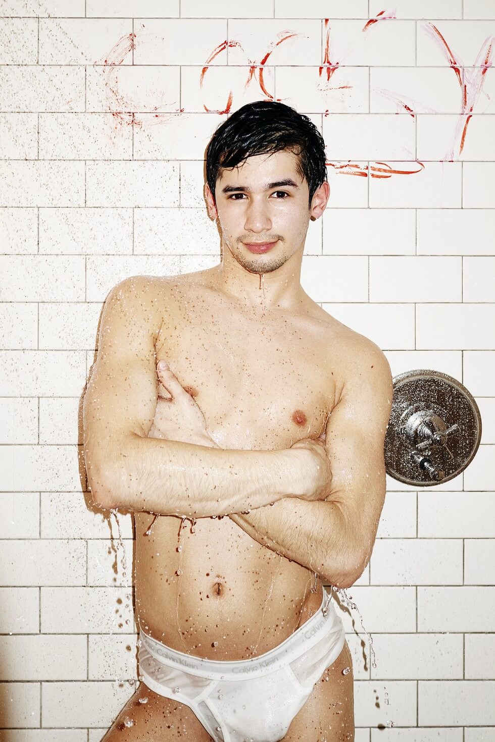 liam_riley_pornostar_doccia_nudo