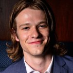 lucas_till_macgyver - Thumbnail