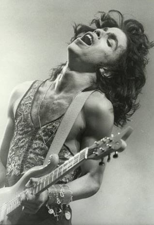 PRINCE_cantante_look