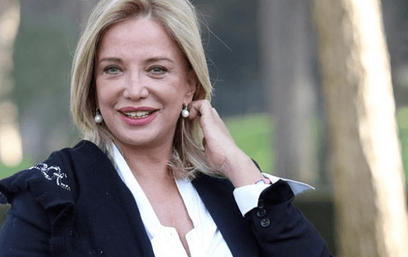 Simona_izzo_maternità_surrogata_utero_in_affitto_adozioni_gay