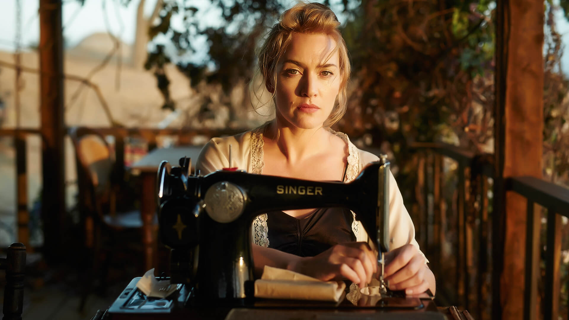the_dressmaker_kate_winslet