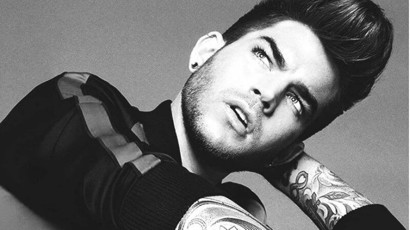 Adam Lambert: “Non si deve aver paura delle canzoni d’amore gay!”