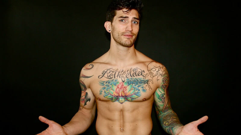 Le foto scandalo del personal trainer tv Adam Von Rothfelder - adam von rothfelder 11 - Gay.it