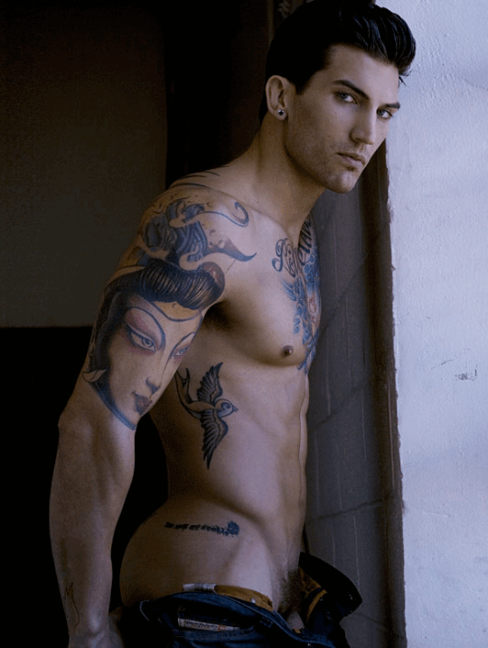 adam_von_rothfelder_nudo_fisico_sexy