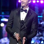 alexander_skarsgard_mtv_movie_awards_2016_in_mutande - Thumbnail
