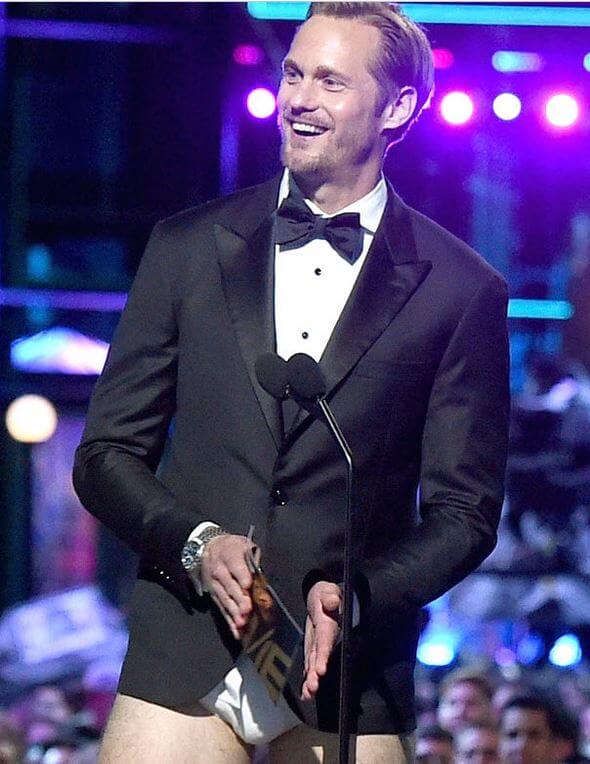 alexander_skarsgard_mtv_movie_awards_2016_in_mutande