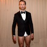 alexander_skarsgard_mtv_movie_awards_2016_in_mutande - Thumbnail