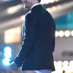 alexander_skarsgard_mtv_movie_awards_2016_in_mutande - Thumbnail
