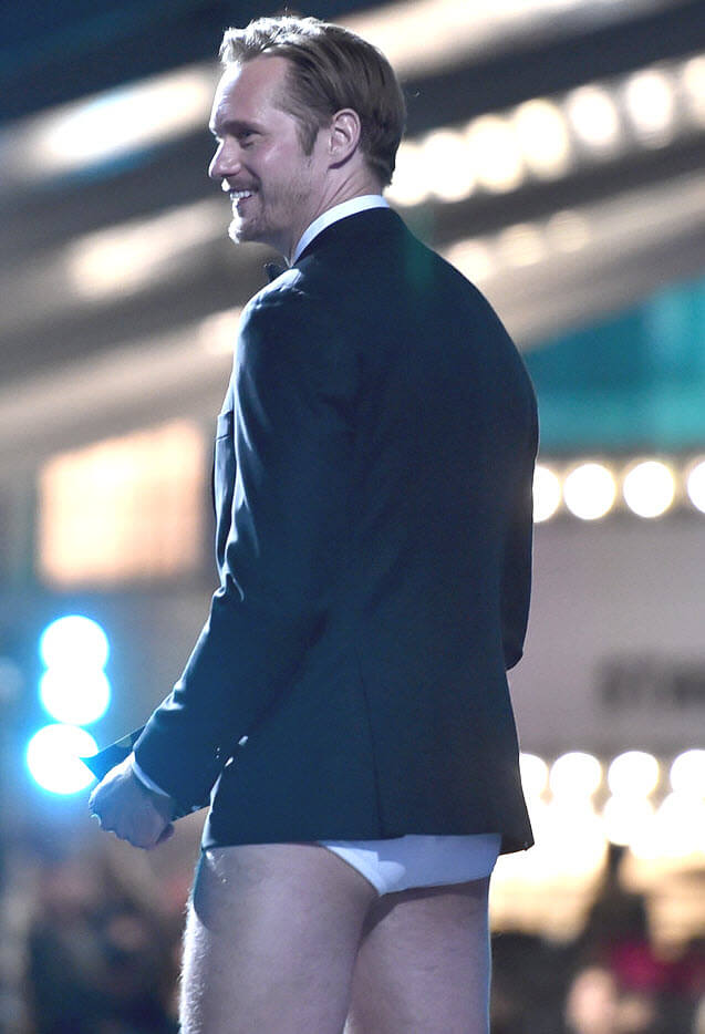 alexander_skarsgard_mtv_movie_awards_2016_in_mutande