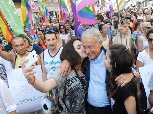 Milano: arriva la casa rifugio per le vittime di omofobia - giuliano pisapia gay pride - Gay.it