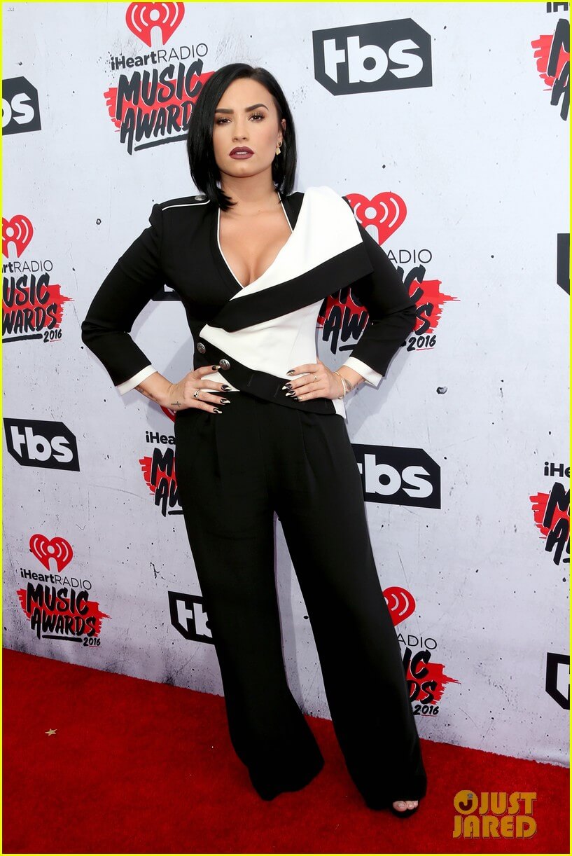 iHeartRadio_music_awards_2016_demi_lovato