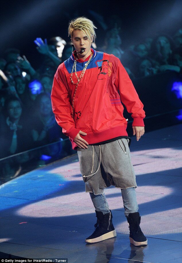 iHeartRadio_music_awards_2016_justin_bieber