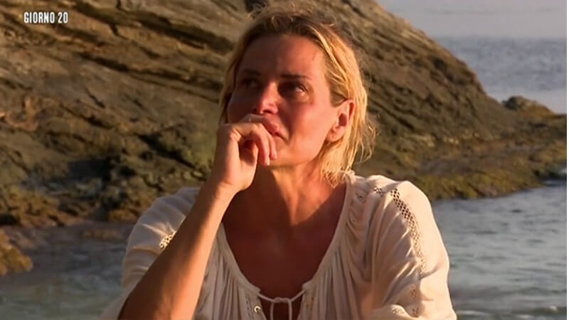 isola_dei-famosi_simona_ventura_lacrime