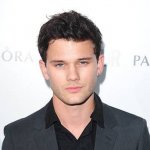 jeremy_irvine_stonewall - Thumbnail