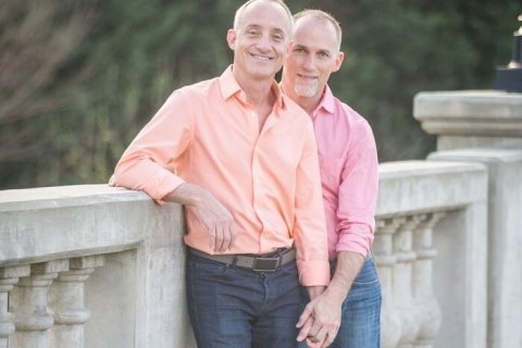 North Carolina: pastora metodista sposa due uomini - jim wilborne john romano north carolina - Gay.it