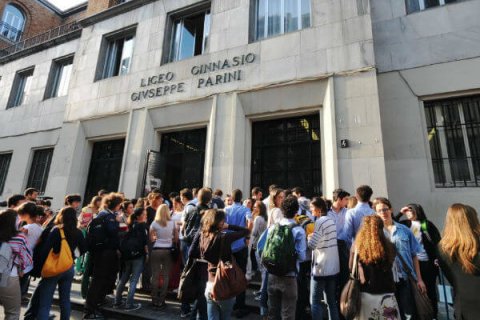 Milano: prof insulta i gay in classe, scatta la rivolta al Parini - liceo parini milano - Gay.it