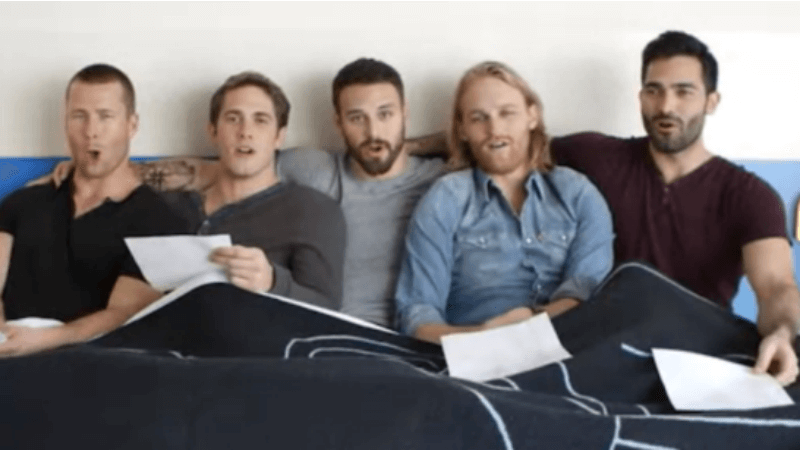 Like A Virgin di Madonna reinterpretata da un gruppo di sexy attori