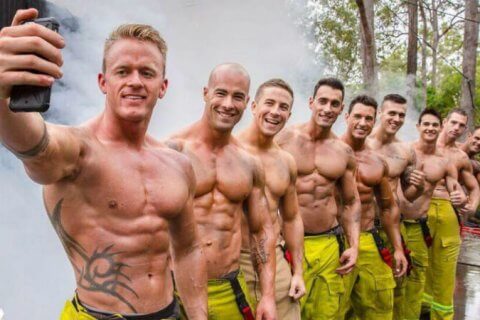 Australia: anteprime del calendario 2017 dei "pompieri più sexy del mondo" - pompieri australia beneficienza 2 1 - Gay.it