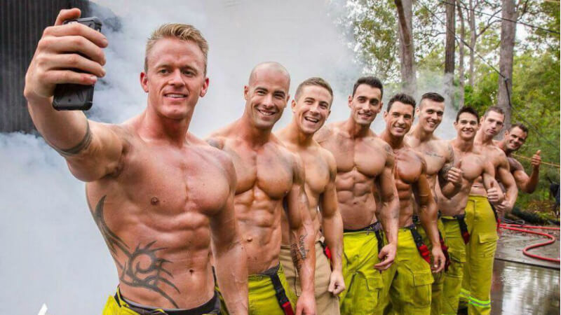 Australia: anteprime del calendario 2017 dei "pompieri più sexy del mondo" - pompieri australia beneficienza 2 1 - Gay.it