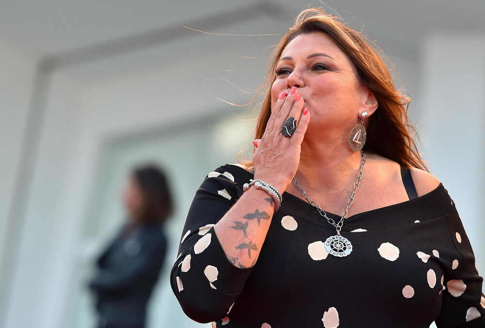 serena_grandi_gay_adozioni_gay_utero_in_affitto_transessualismo