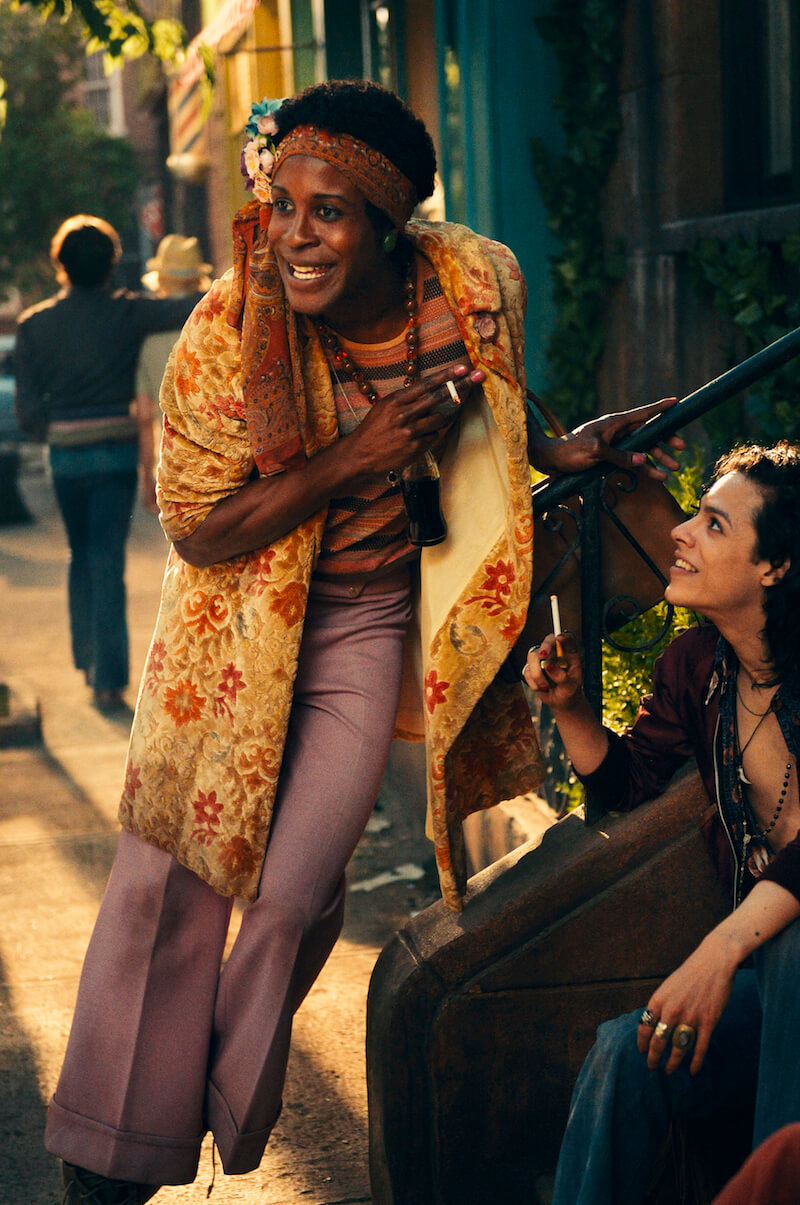 Vivide, vibranti, 70's: le più belle immagini dal set di Stonewall