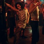 Vivide, vibranti, 70's: le più belle immagini dal set di Stonewall - Thumbnail