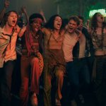 Vivide, vibranti, 70's: le più belle immagini dal set di Stonewall - Thumbnail