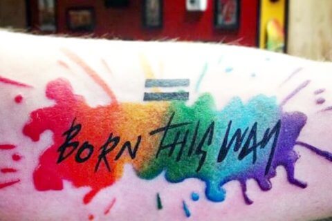 Quando l'orgoglio gay diventa tattoo arcobaleno! - tatuaggi LGBT arcobaleno 12 1 - Gay.it