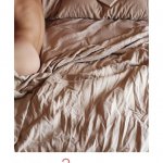 uomini_nudi_leggono_libri_a_letto_luke_austin - Thumbnail