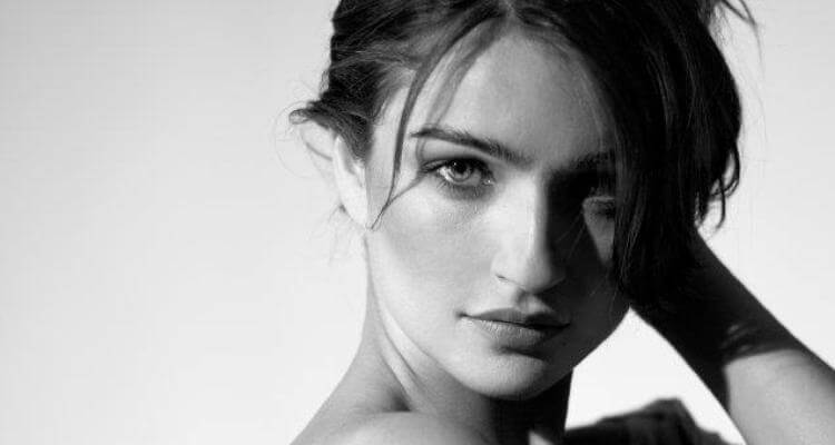 Ania Bukstein: la bellissima sacerdotessa di Game Of Thrones