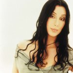 Cher compie 70 anni: 15 look e 15 canzoni da non perdere! - Thumbnail