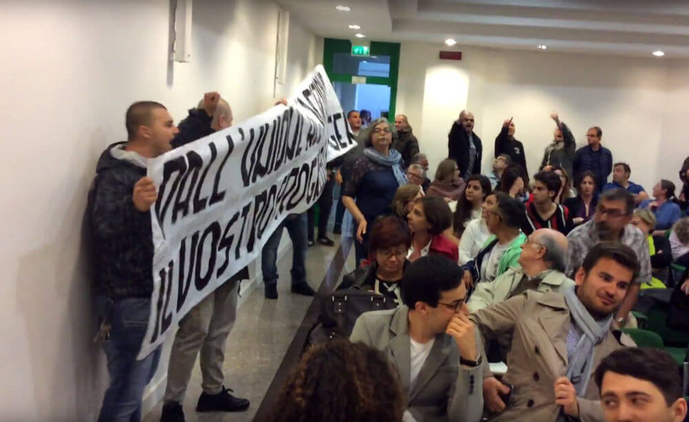Il video della provocazione a Monica Cirinnà a Gaeta