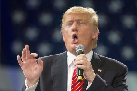 Donald Trump da buffone a candidato alla Casa Bianca: ciò che è indecente può diventare decente? - donald trump - Gay.it