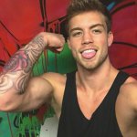 dustin_mcneer_fisico_sexy_ANTM - Thumbnail
