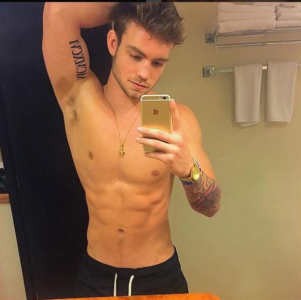 dustin_mcneer_fisico_sexy_ANTM